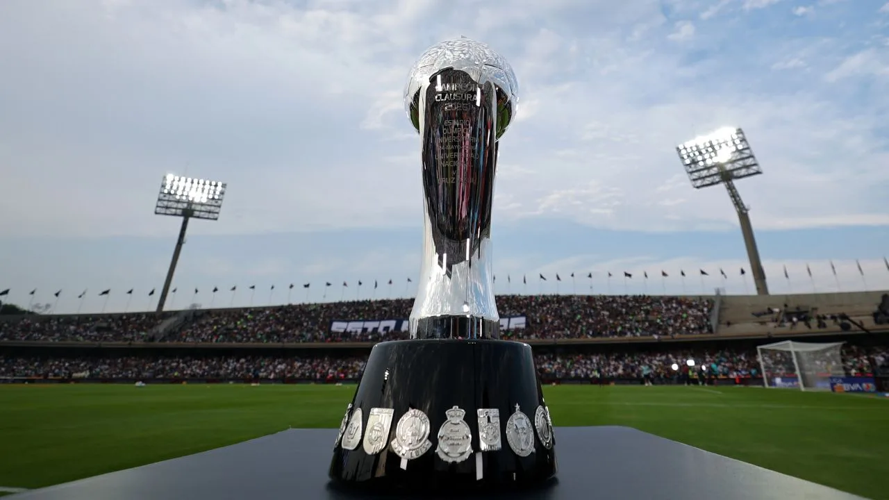Trofeo de la Liga MX.