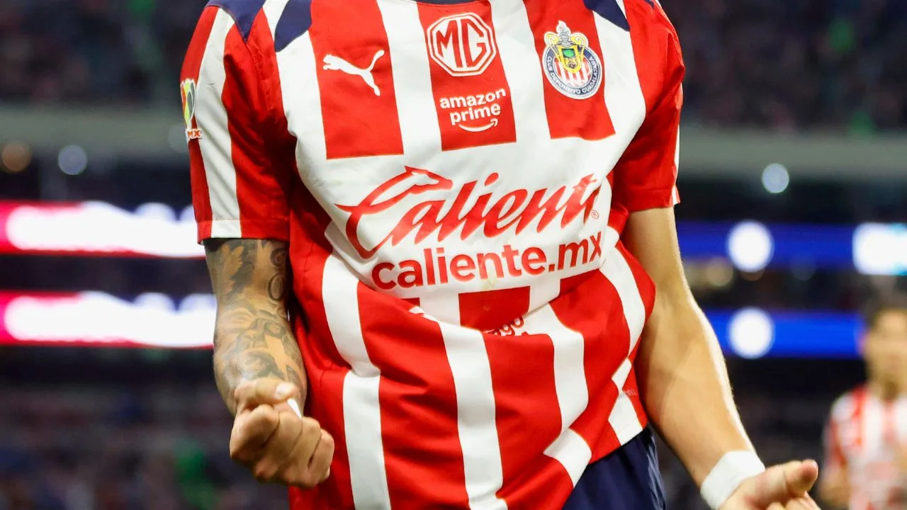 Un jugador de Chivas quedó lesionado en el Tri Sub 20. 