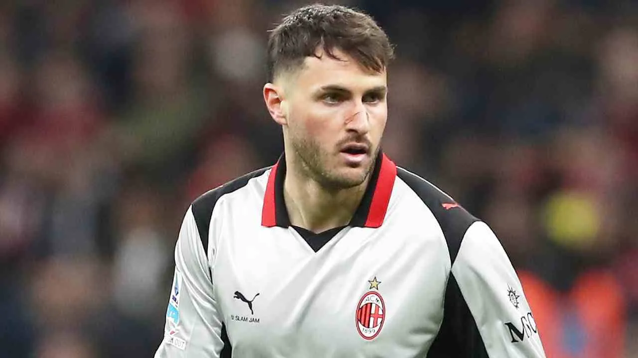 AC Milan sentencia a Santiago Giménez si no logra salir