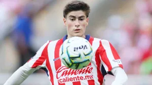 Hormiga González anota sus primeros goles con Olympiacos y ya está listo para debutar en Europa