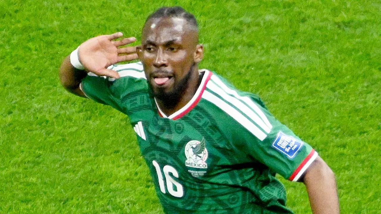 Julián Quiñones mantiene brutal paso goleador en Arabia