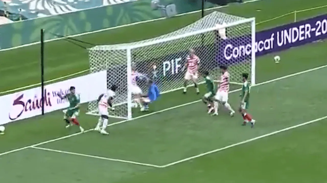 Polémica en la final del Premundial Sub-20.