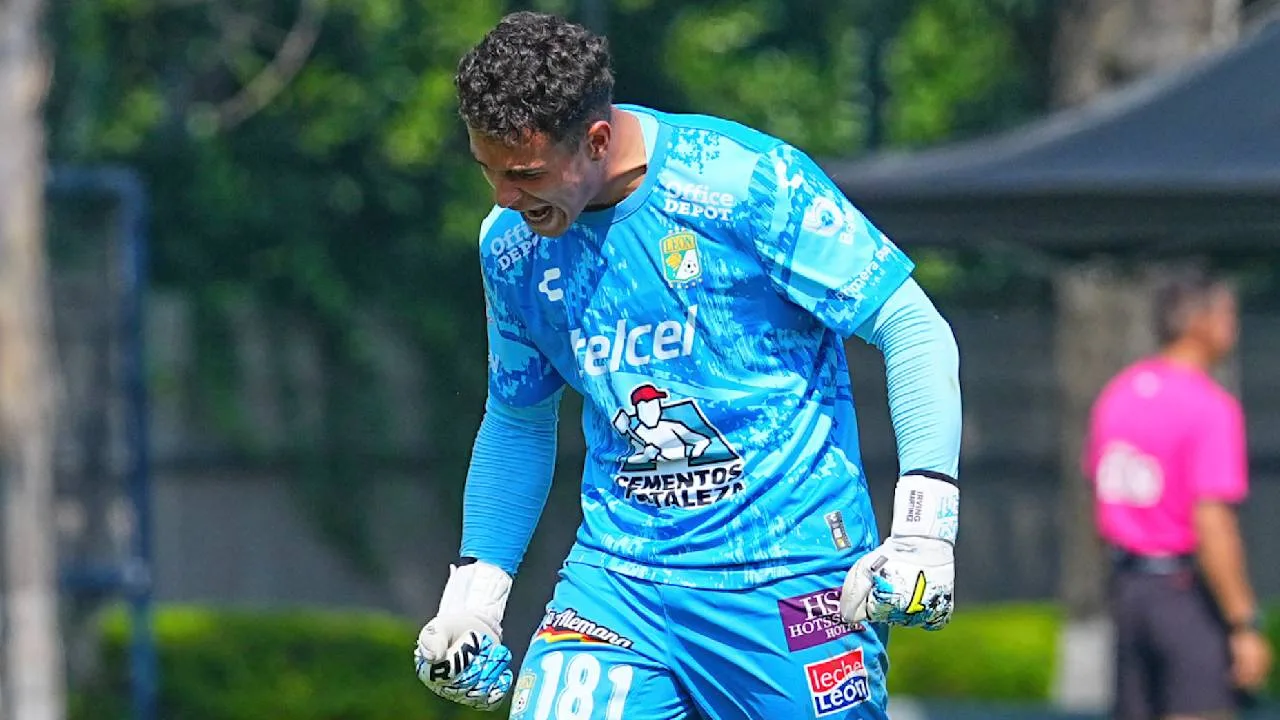 Asaltan a mano armada a futbolista del León tras partido ante Atlante en la Liga MX Irving Martínez, portero del León.