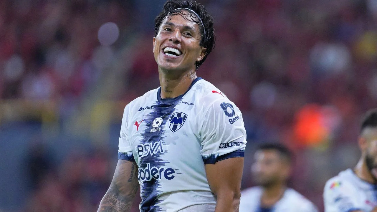 Por qué expulsaron a Carlos Salcedo en el Atlas vs Rayados de Monterrey en medio de polémico grito.