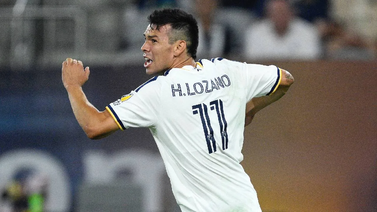 Chucky Lozano, futbolista del Galaxy en la MLS.