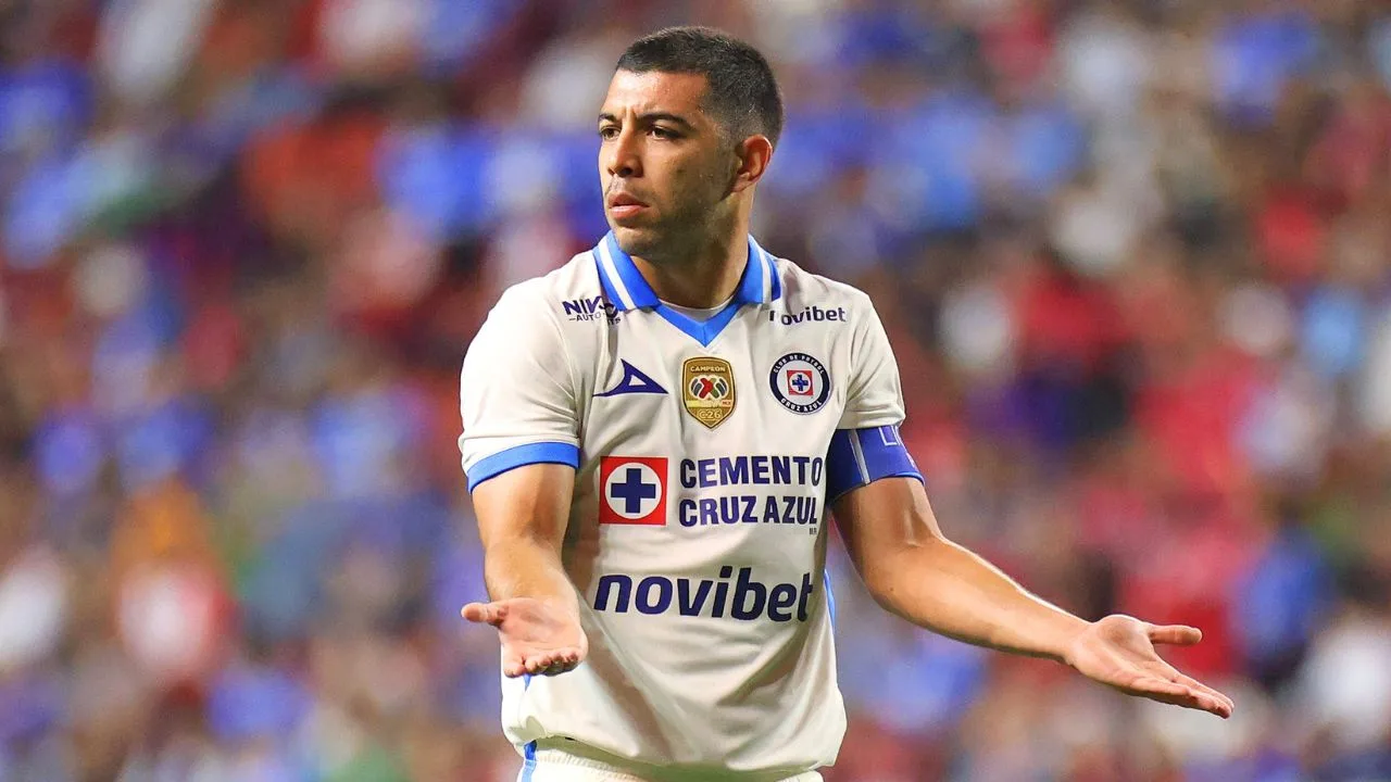 Cruz Azul rechaza nueva oferta del Mónaco por Erik Lira y revelan los motivos.