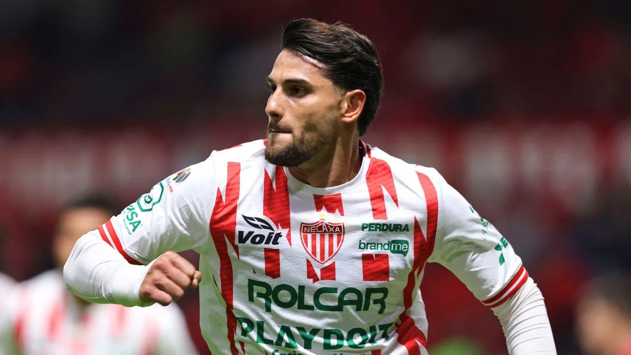 No se vio en TV: por qué expulsaron a Julián Carranza al finalizar el 1T del Toluca vs Necaxa .
