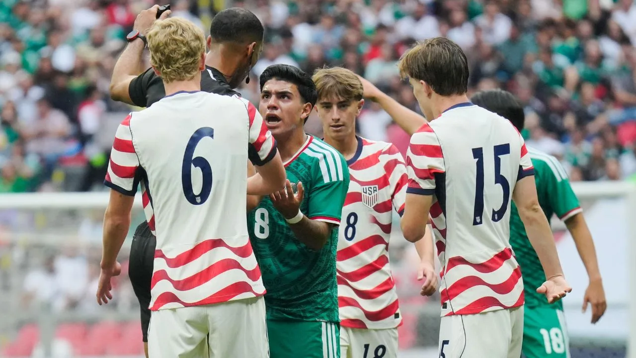 Controversia en el Premundial Sub 20: ¿era expulsión para Chris Applewhite en el México vs Estados Unidos?