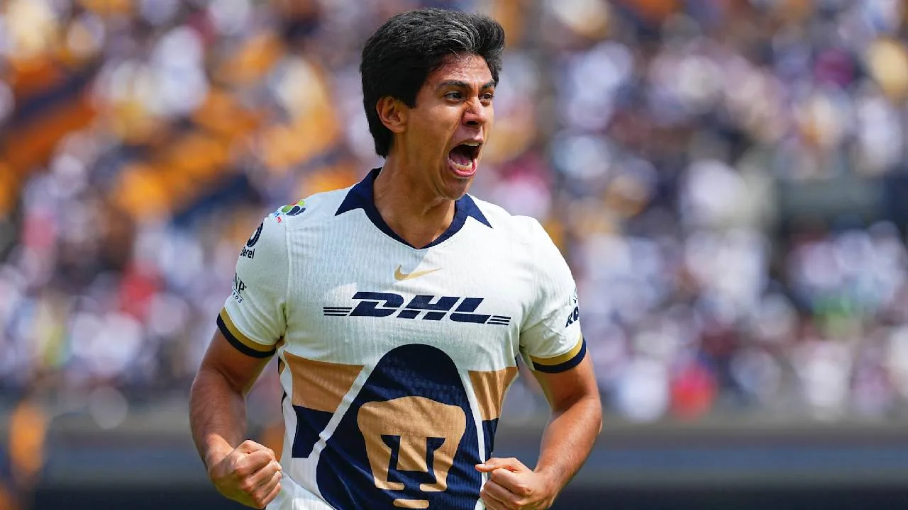 José Juan Macías, jugador de Pumas.