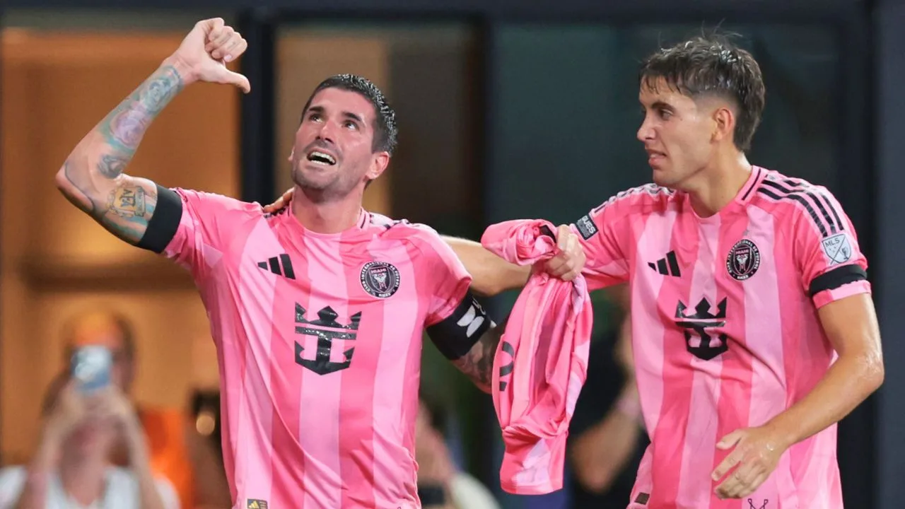 Inter Miami vs Rayados de Monterrey: Rodrigo de Paul dedica gol a Messi, pero termina amonestado.