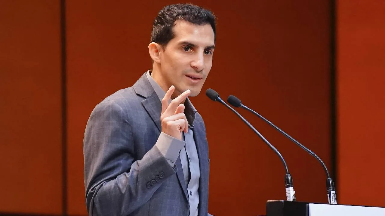 Rommel Pacheco, exclavadista mexicano.