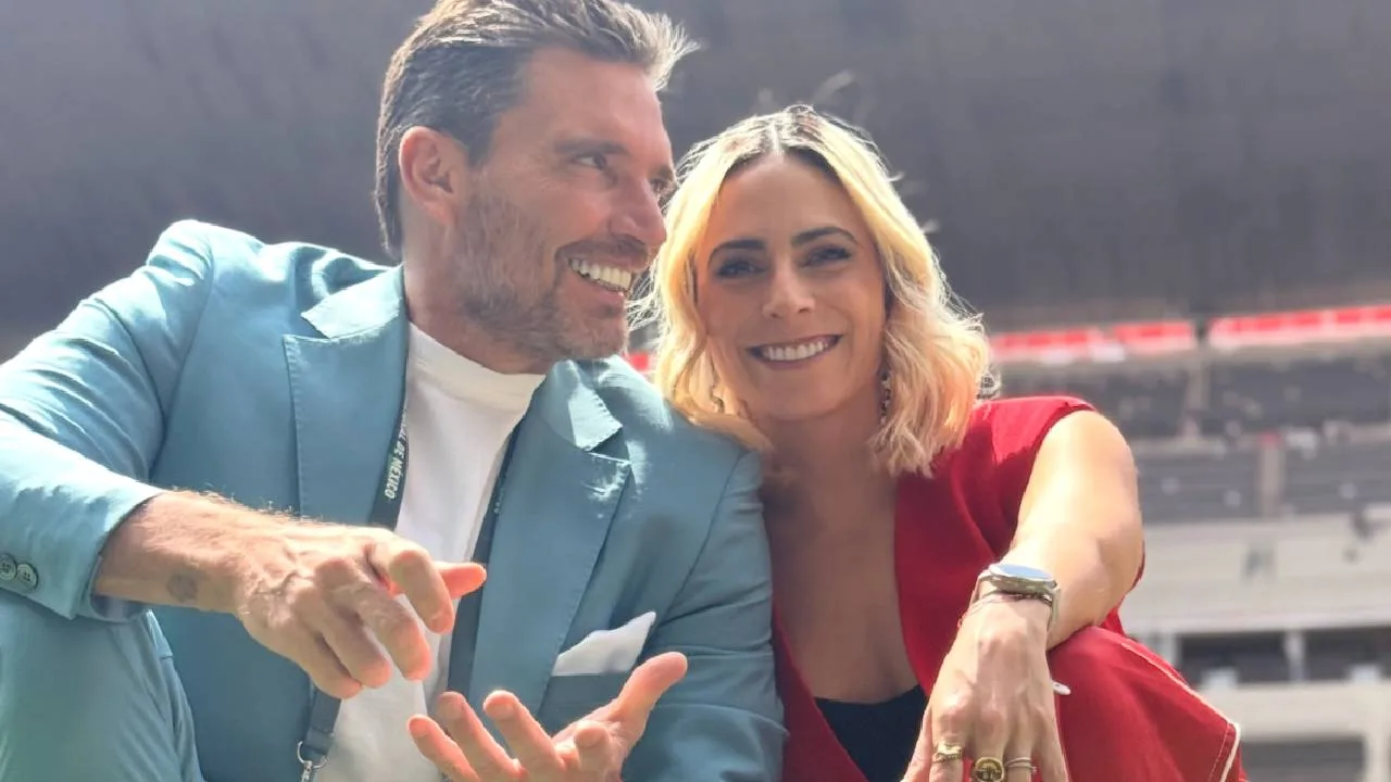 Julián Gil y Valeria Marín.