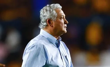 Víctor Manuel Vucetich.