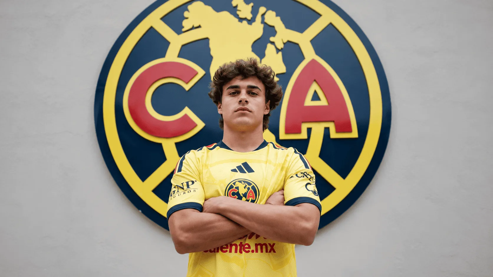 Carlos Álvarez marca un límite en América.