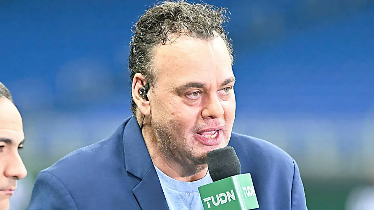 David Faitelson terminó su etapa como columnista de Grupo Reforma