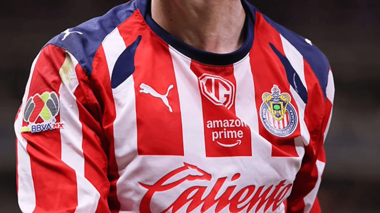 Era una joya de Chivas, lo echaron por sus excesos y terminaron pagando para recuperarlo Un canterano que casi pierde el norte.