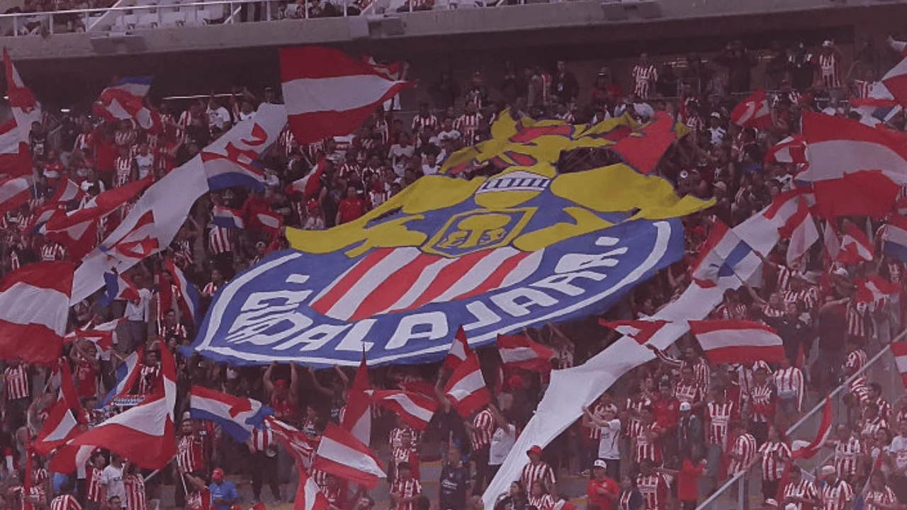 Chivas no logró resistir una ventaja de dos goles.