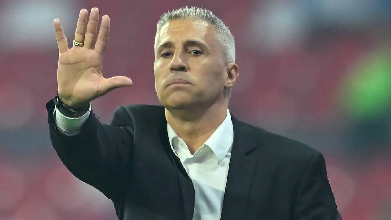Hernán Crespo, DT del Atlas.