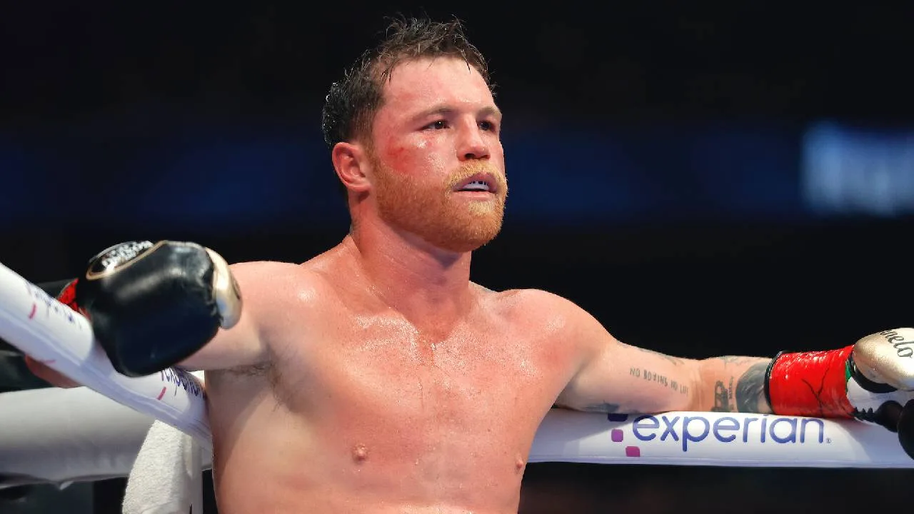 Canelo Álvarez, boxeador mexicano.