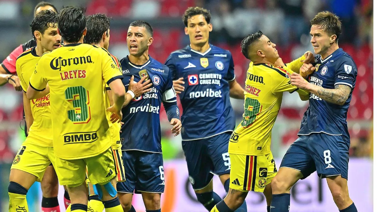 Se calientan los ánimos en el Cruz Azul vs América y esta fue la jugada que generó el conato de bronca.