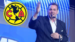 David Faitelson se burla del América en pleno Clásico Nacional y ¿lo compara con el Titanic?