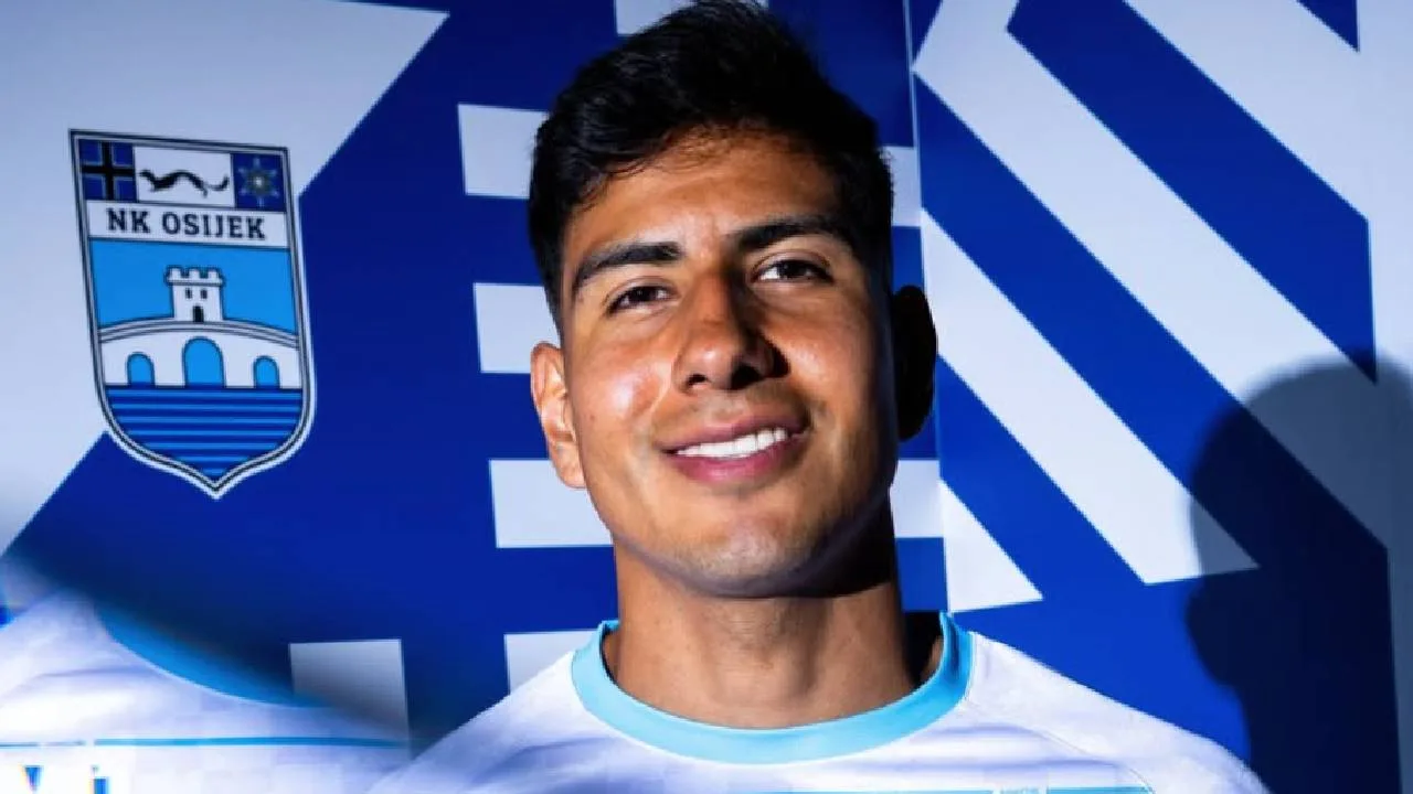 Armando León, futbolista mexicano.