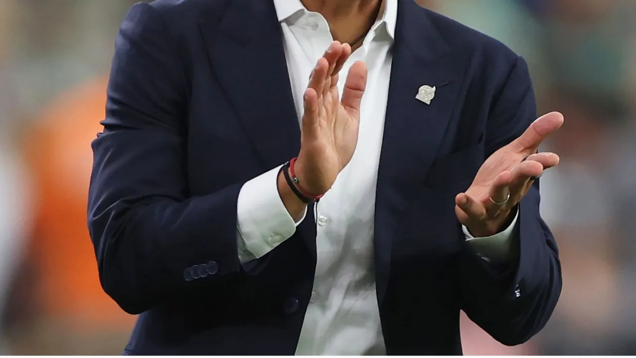 Pachuca lo corrió y ahora será comentarista de Amazon junto con el Pollo Ortiz y Carlos Salcido.