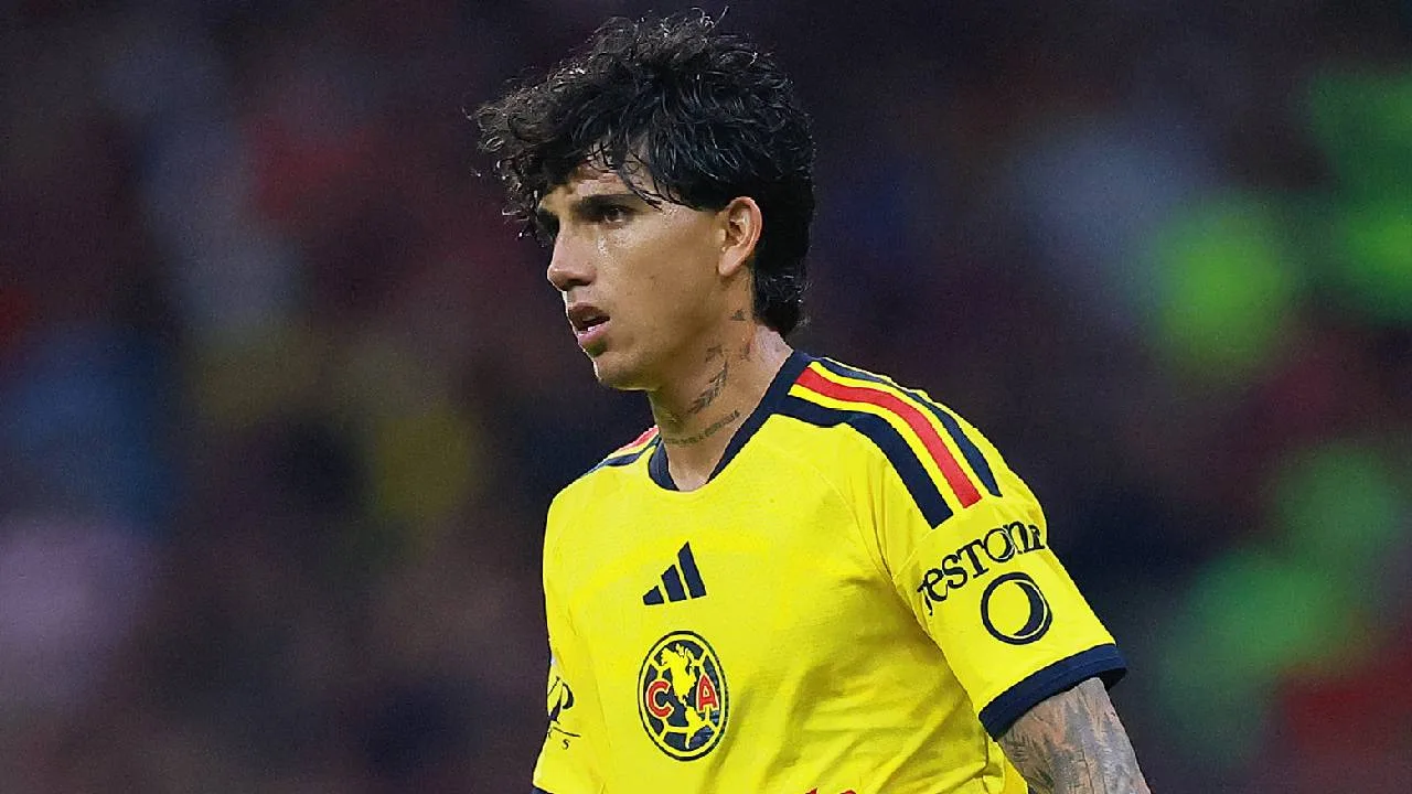 Kevin Álvarez no estará en el Clásico Nacional.