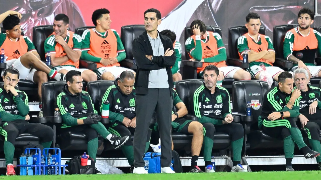 Lo que Rafa Márquez les hizo hacer a los jugadores que no vieron acción en el México vs Perú.