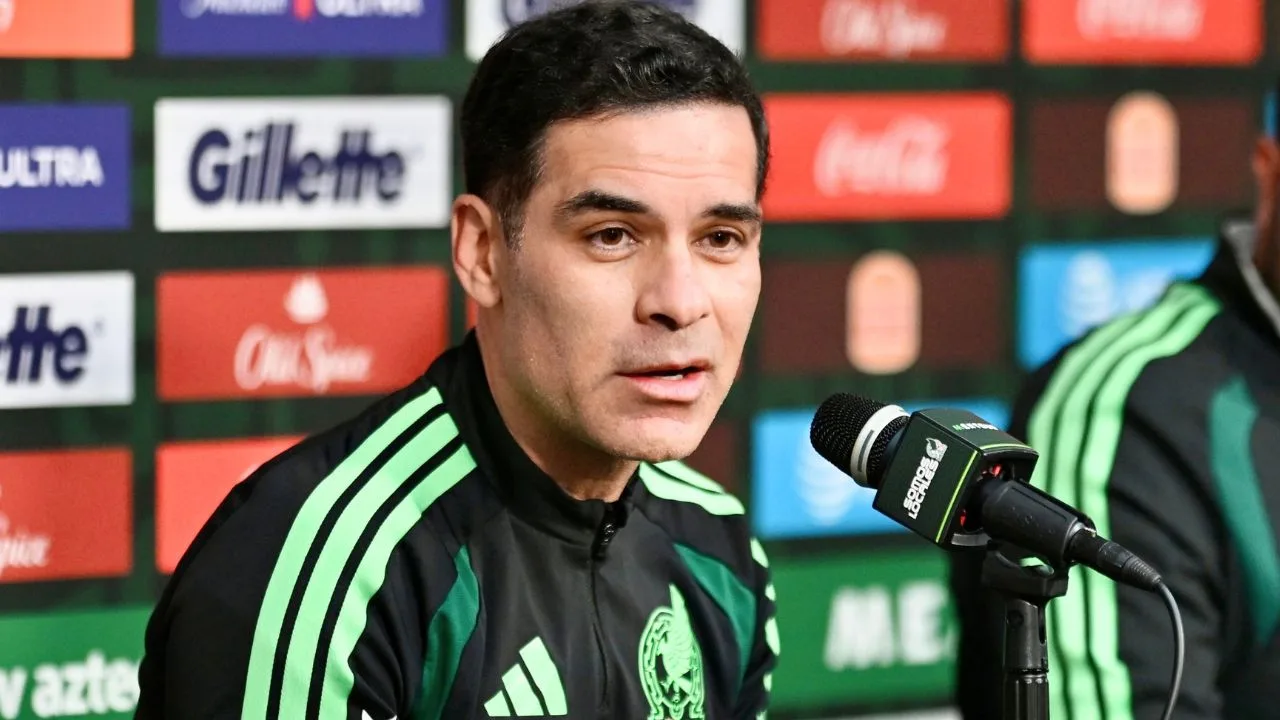 Rafa Márquez ningunea a la Selección  Mexicana al compararla con el Barcelona.