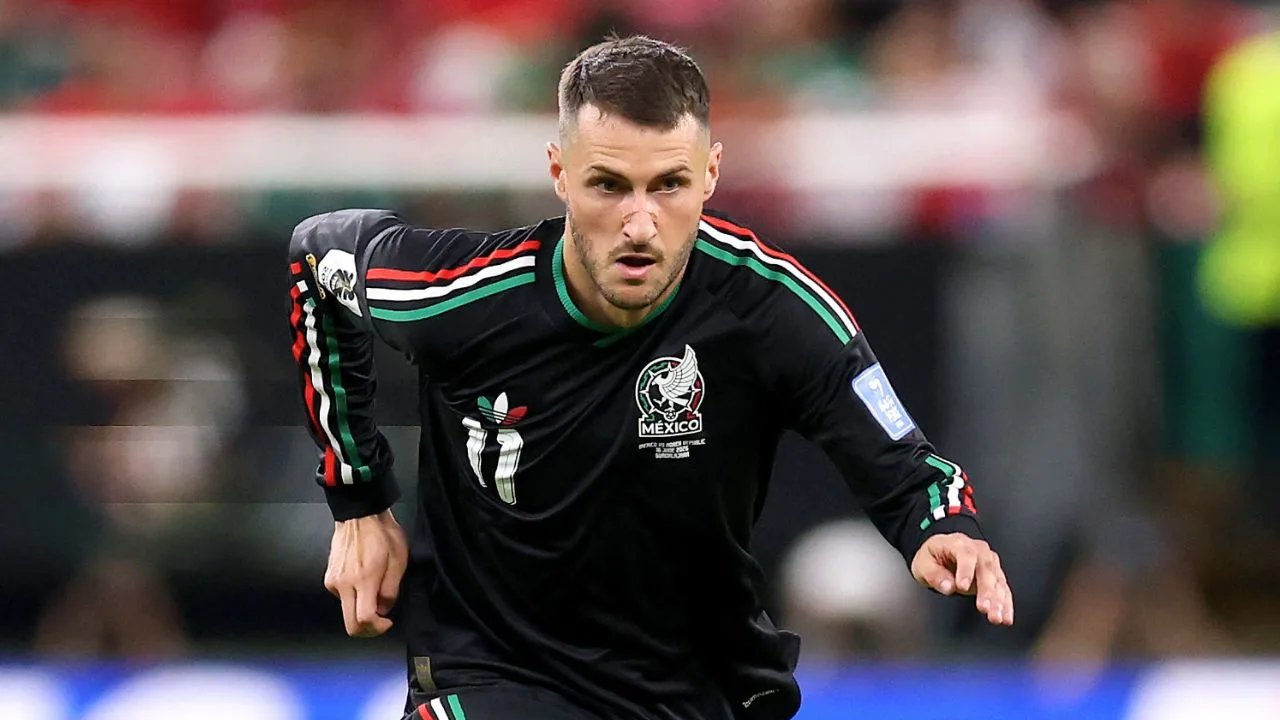 ¿Juega Santiago Giménez? El estado físico del delantero previo al México vs Colombia.