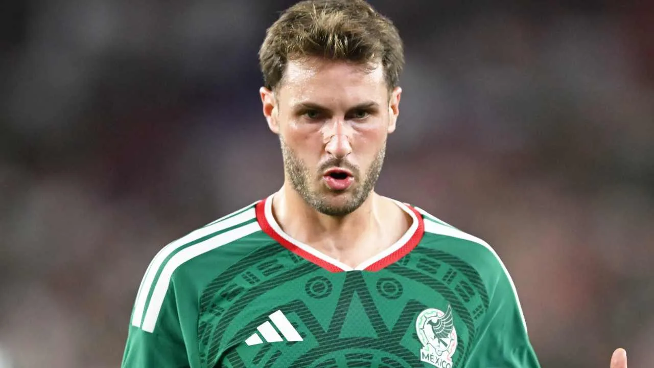 ¿Santiago Giménez juega México vs. Chile? Esto se sabe de su titularidad.