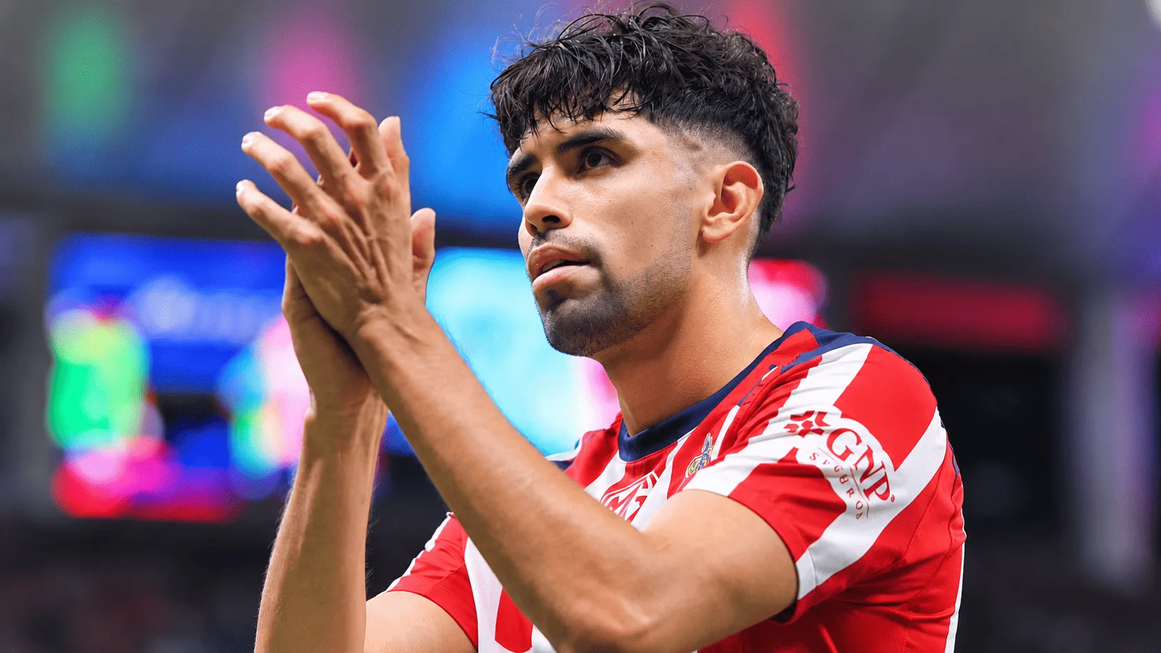 Ricardo Marín conmueve a Chivas con su petición.