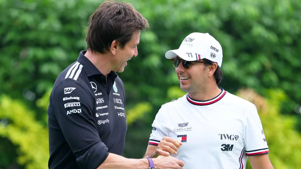 Checo Pérez podría reencontrarse con Esteban Ocon en Cadillac.