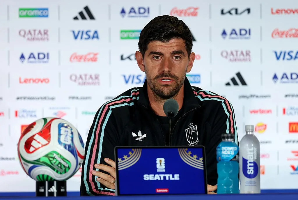 Courtois explicó su situación en Bélgica.