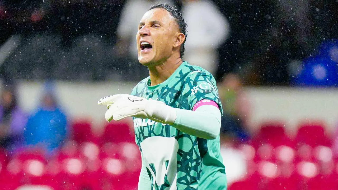Keylor Navas y Rotondi protagonizan divertido cruce