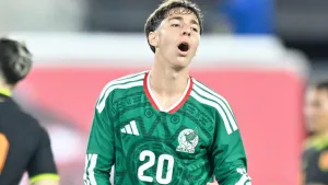 ¿Por qué Gilberto Mora y Mateo Chávez dejaron a México antes del partido ante Chile?