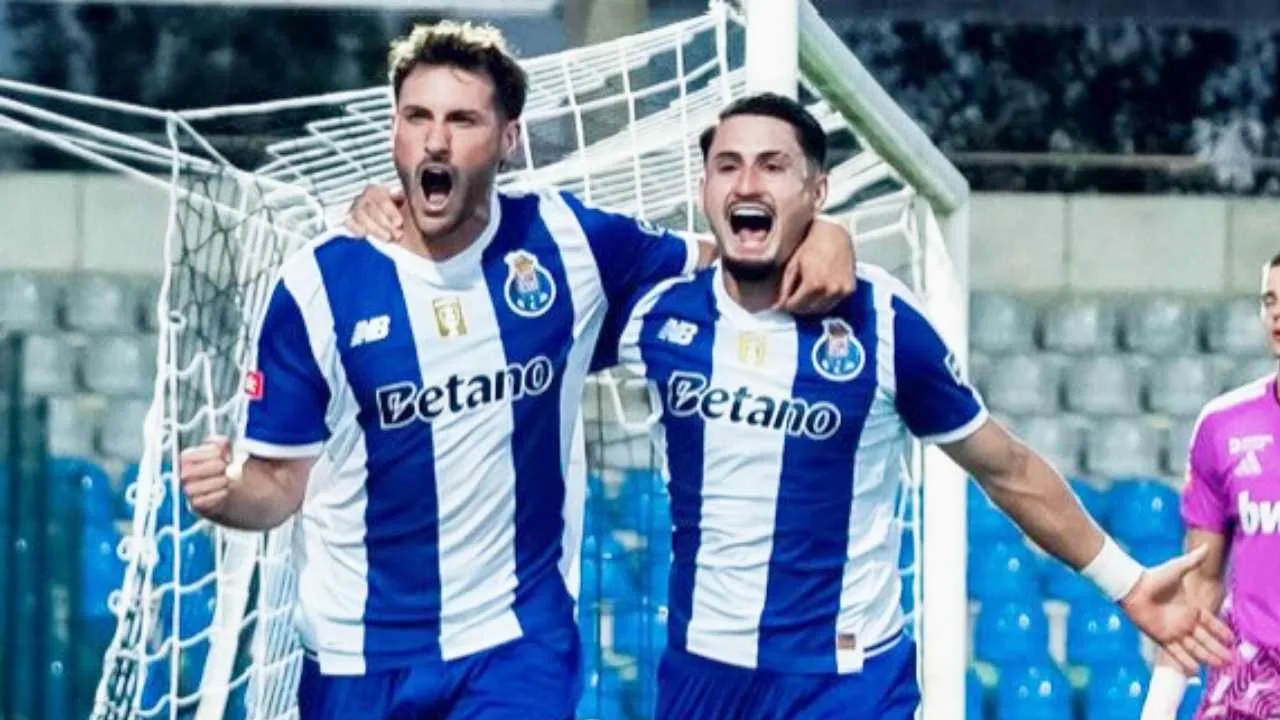 Santiago Giménez: Dónde ver Porto vs Académico de Viseu.