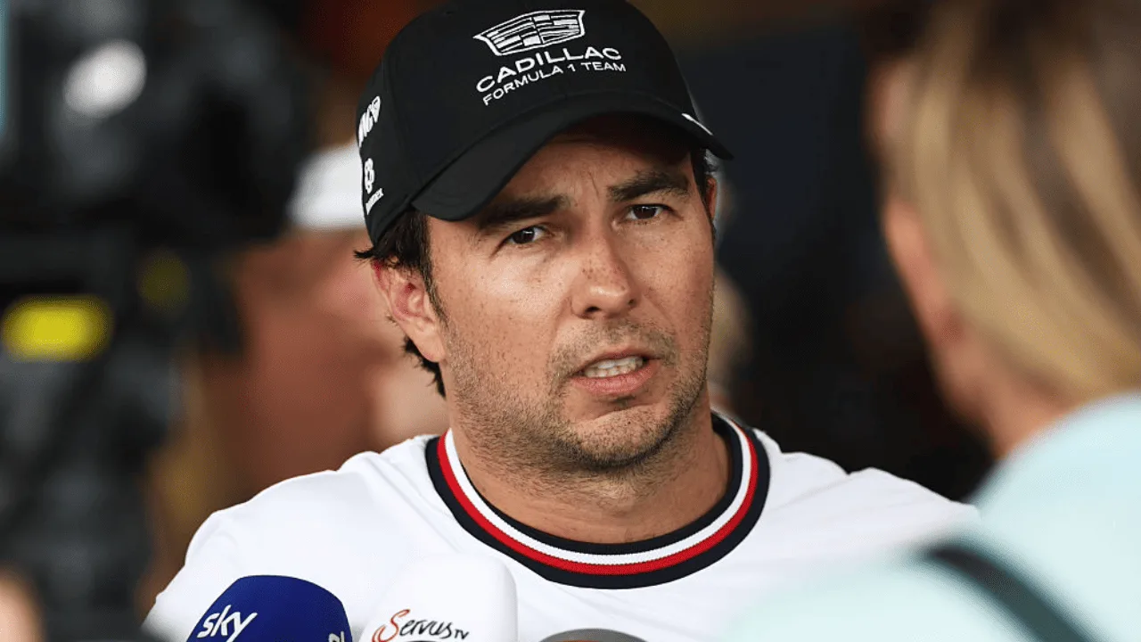 Checo Pérez habló sin filtro sobre lo que pasa dentro de Cadillac.