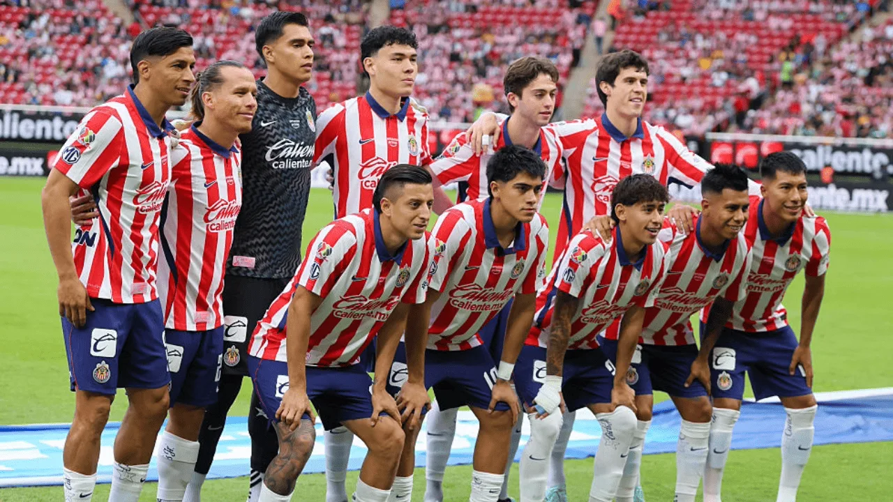 Chivas no pasó del empate ante Tigres.