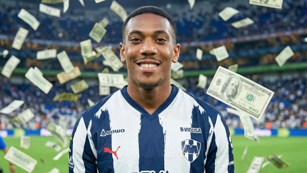 Se lo 'robó' a Pumas y lo pagó caro: revelan cuántos millones le soltó Rayados a Anthony Martial para correrlo.