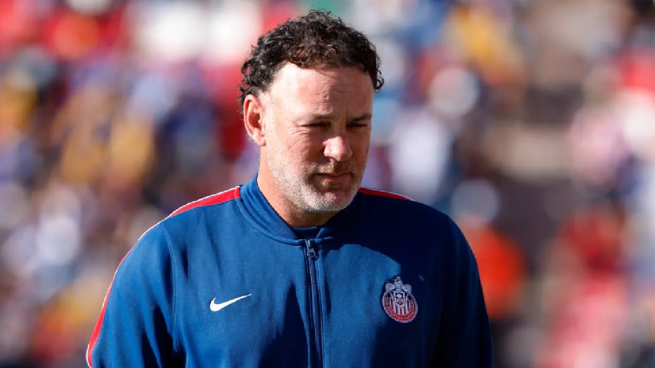 Gabriel Milito, DT de Chivas.