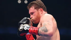 Así fue la entrada del Canelo Álvarez al ritmo de Tito Double P: qué canción interpretó