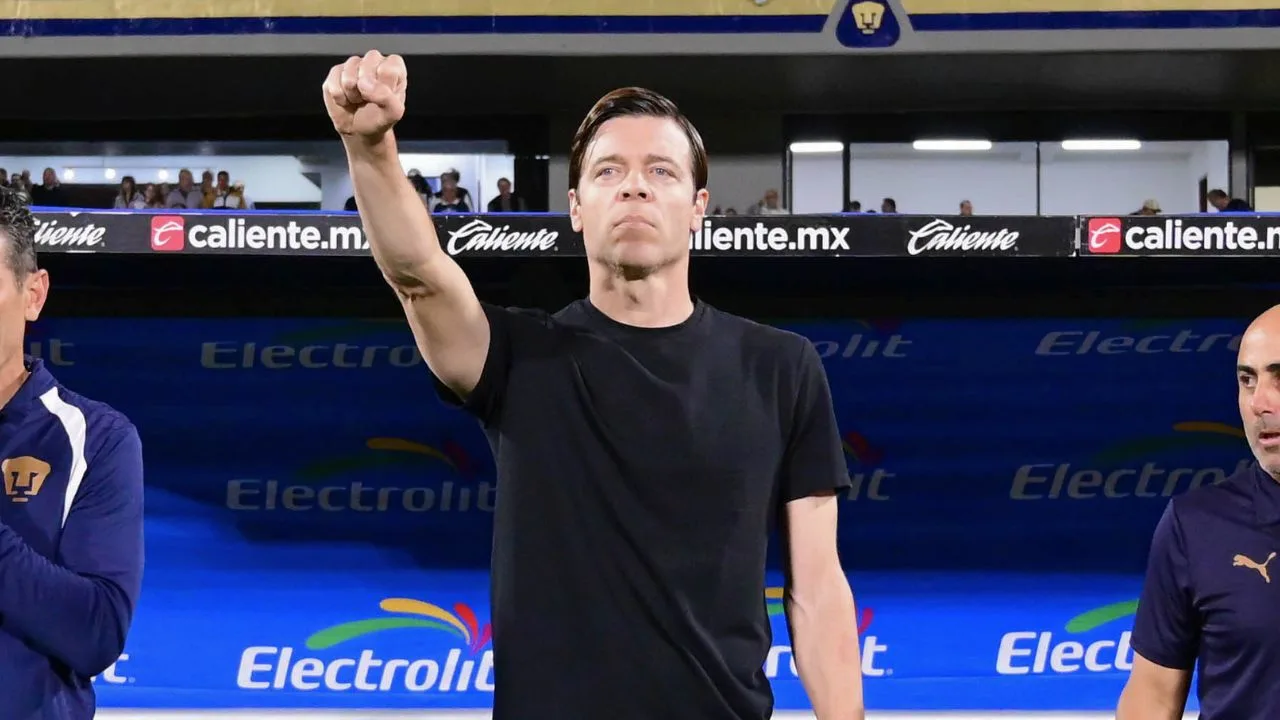 Así celebró Esteban Solari al gol de Junhino y deja claro que no hay ruptura en Pumas.