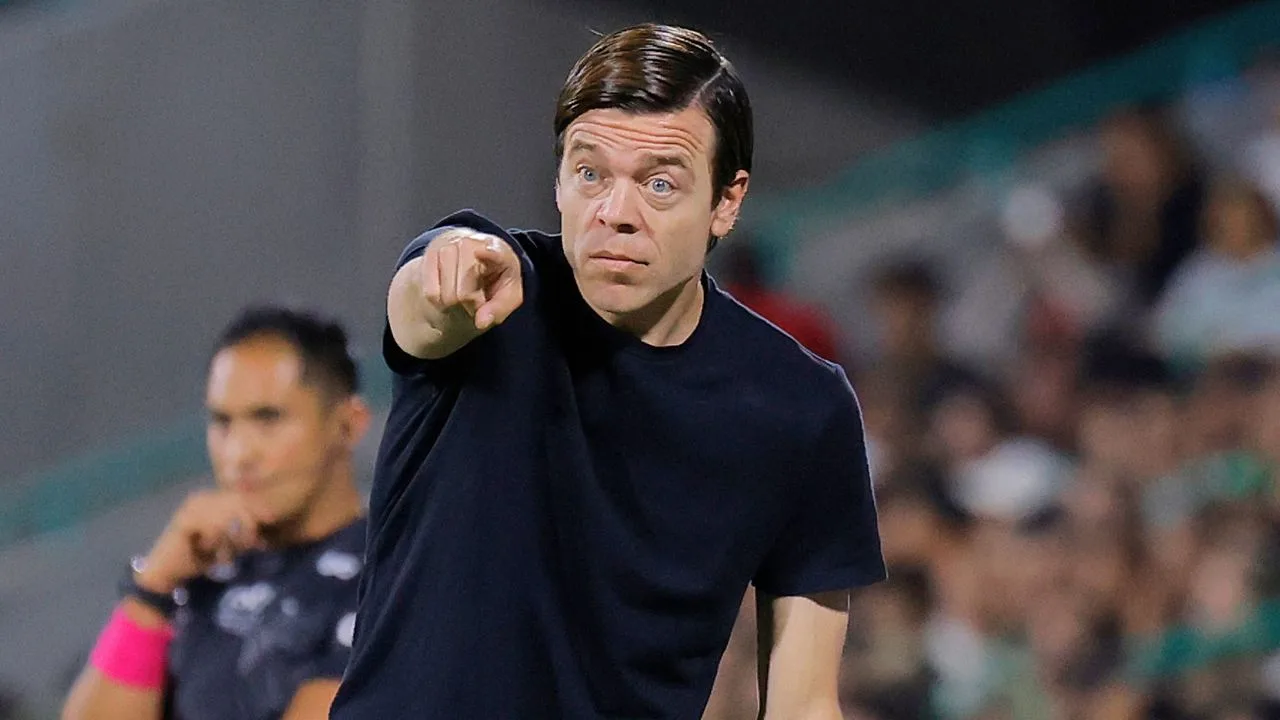 Esteban Solari lamenta falla defensiva y le 'echa la culpa' al duelo contra Santos Laguna del empate vs Tigres.