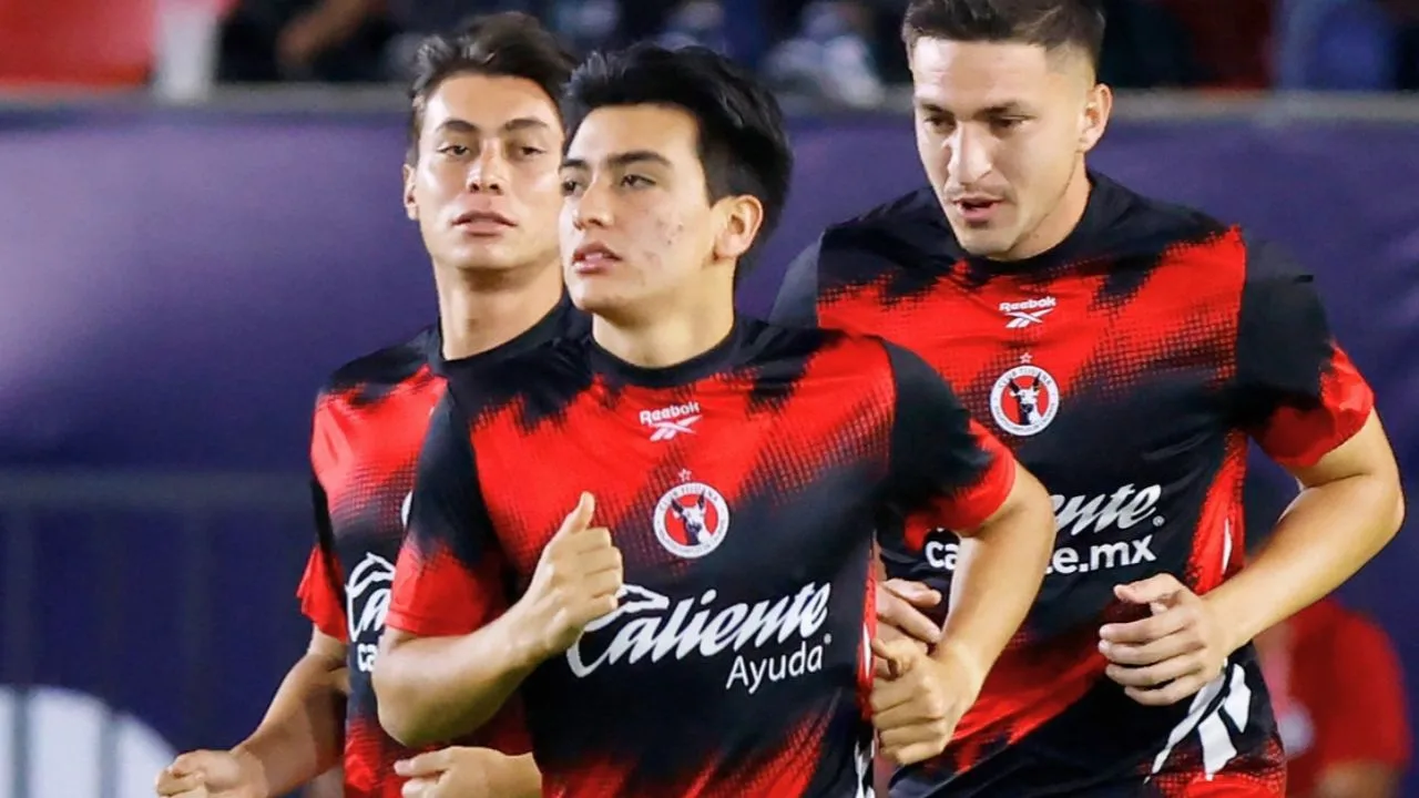 Qué le pasó y por qué no juega Gilberto Mora con Xolos de Tijuana vs Puebla en la J12 del Apertura 2026.