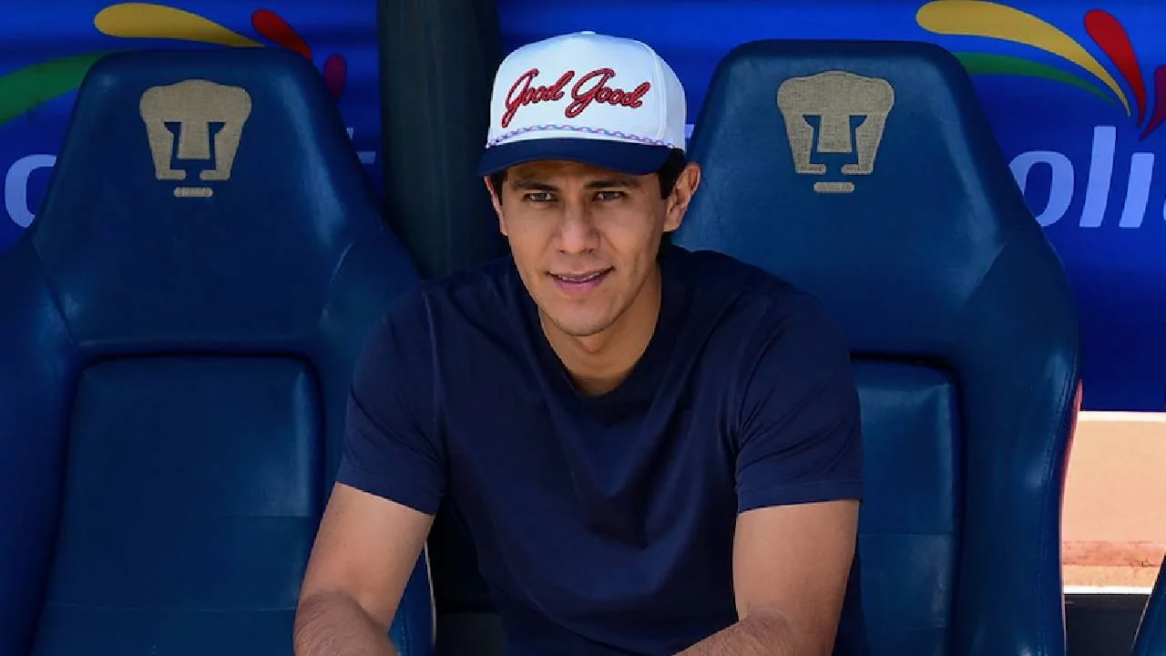 José Juan Macías, delantero de Pumas.