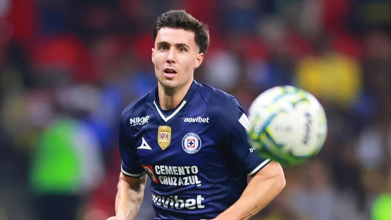 Qué le pasó a José Paradela y por qué no juega con Cruz Azul ante Pumas.