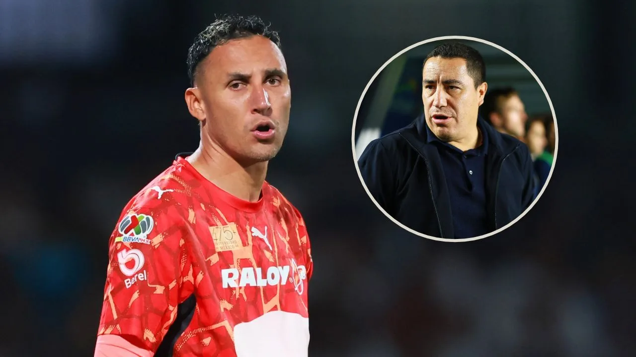 La reacción de Keylor Navas a discurso de Efraín Juárez tras recibir premio con Pumas.