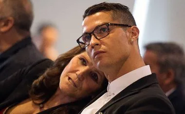 Dolores Aveiro y CR7